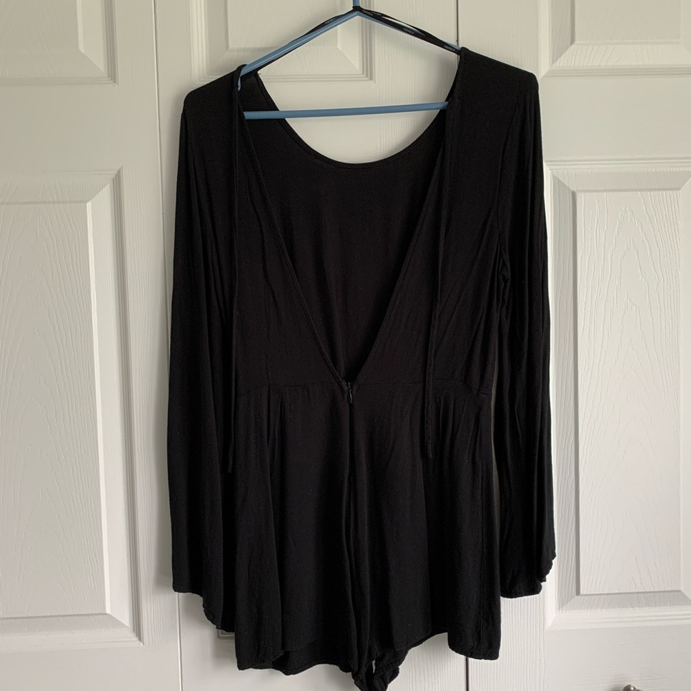 FOREVER 21 BLACK ROMPER - Picture 7 of 9